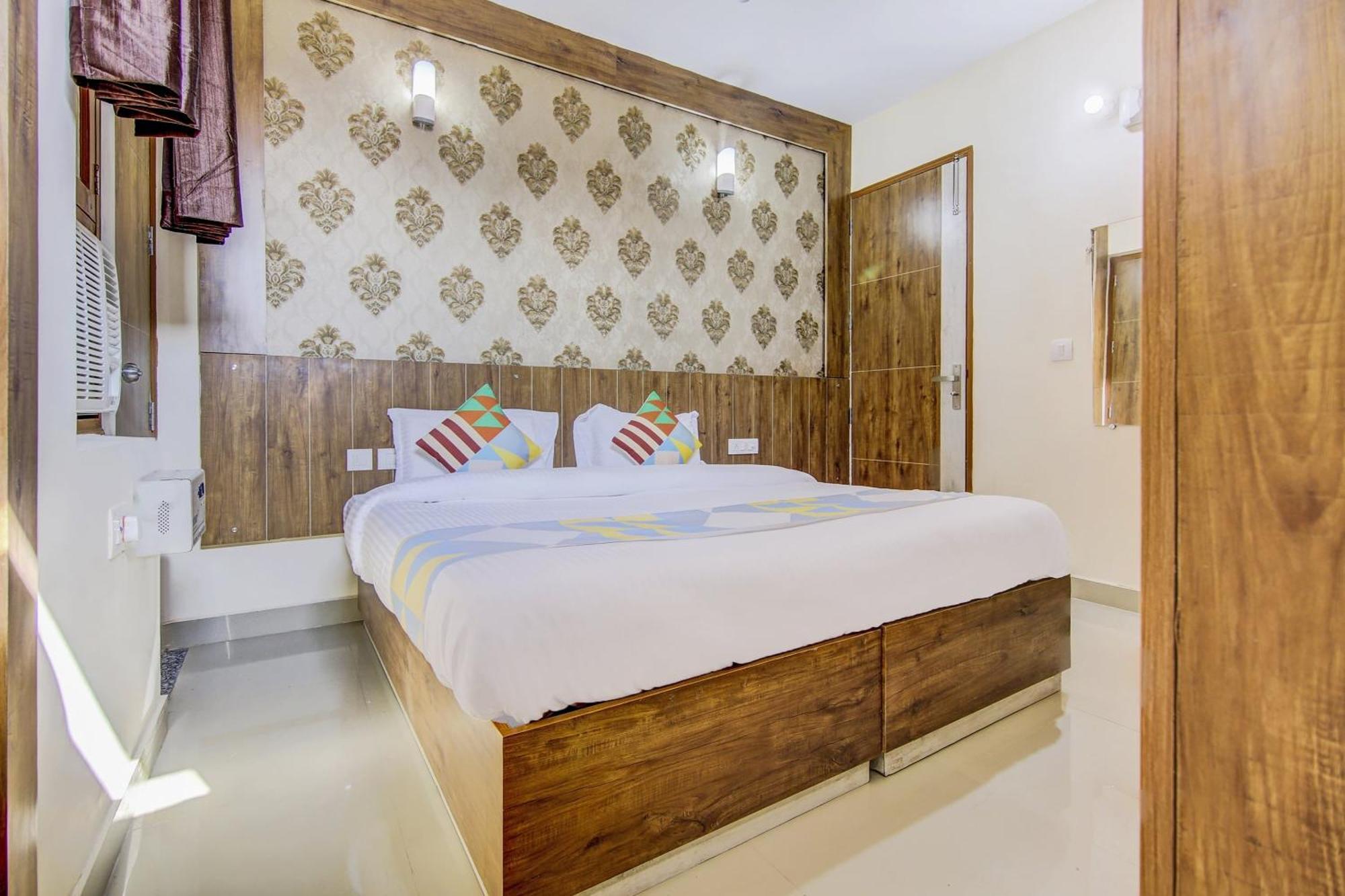 Collection O City Near Prem Mandir Gurgaon Ngoại thất bức ảnh