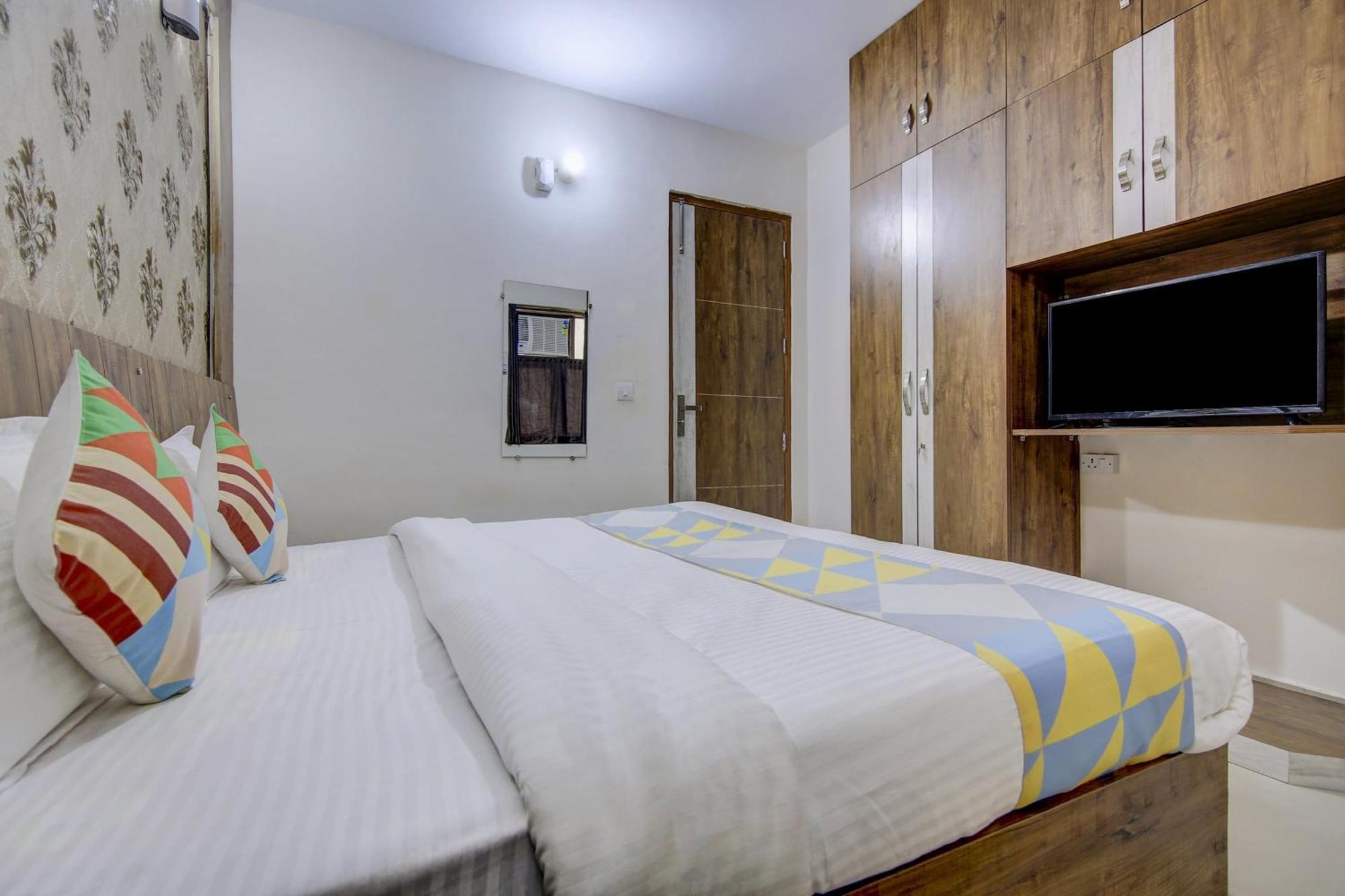 Collection O City Near Prem Mandir Gurgaon Ngoại thất bức ảnh